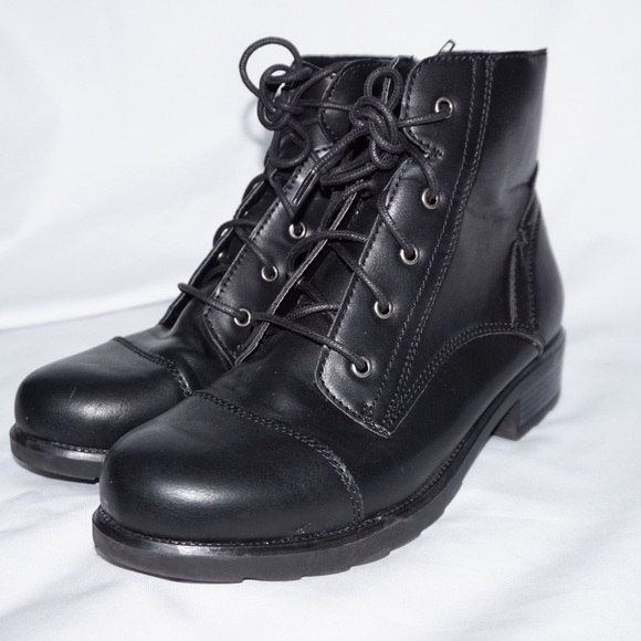 Madden Girl Combat Boots - Picture 6 of 7